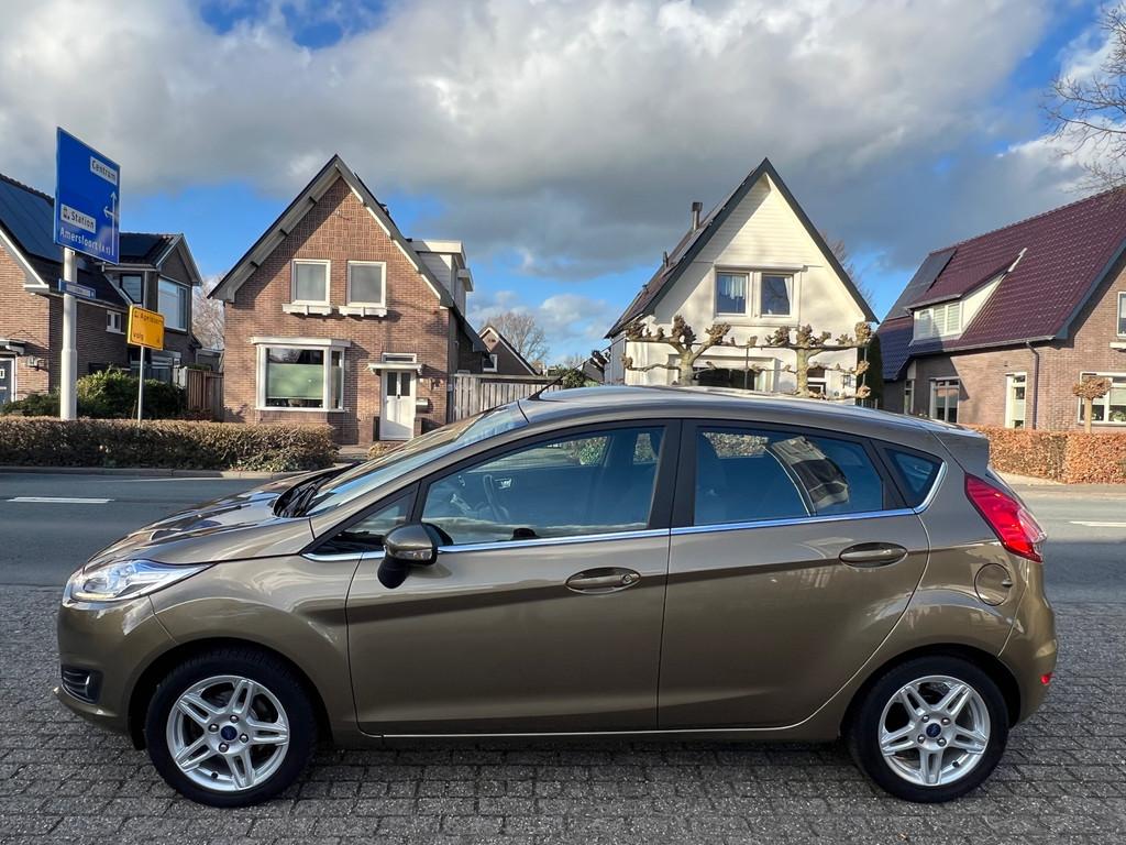 Ford Fiesta 1.0 Titanium 130.000 km NL-AUTO-NAP., Voorwielaandrijving, Euro 5, Zwart, 525 kg