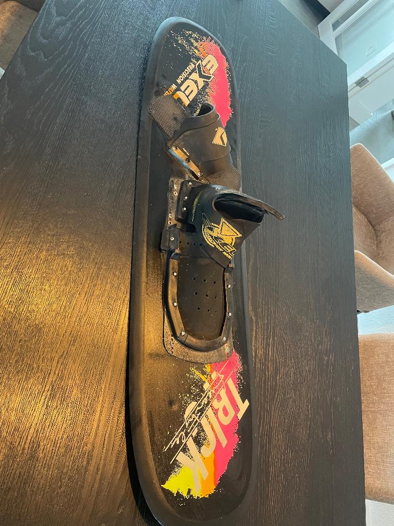 Figuren waterski, Watersport en Boten, Waterski's, Ophalen, Gebruikt, Waterski's