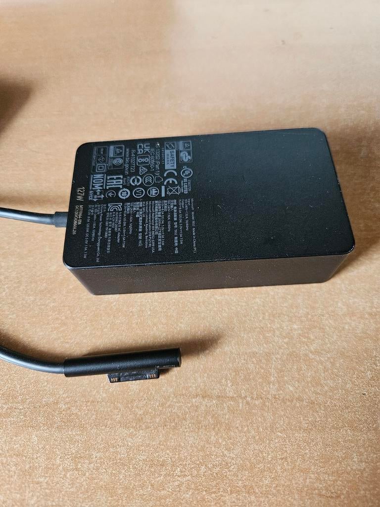 Microsoft Surface Oplader 127W, Ophalen of Verzenden, Gebruikt, Microsoft