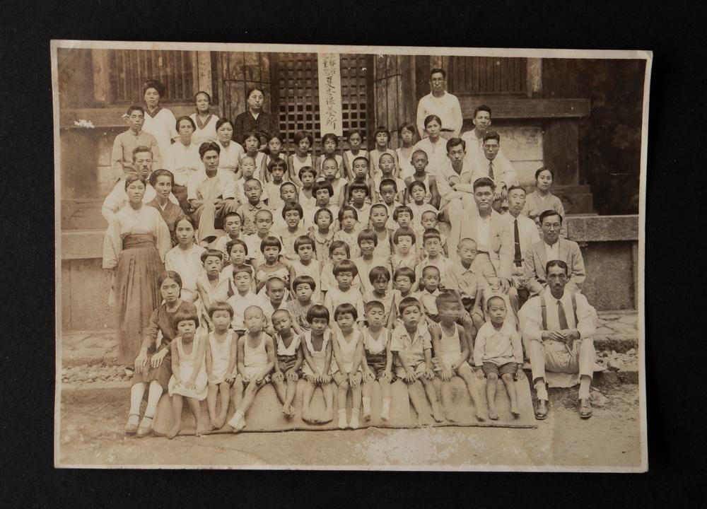 Japan - School met leerkrachten jaren 20 - 30 ?, Verzenden, Voor 1940, Gebruikt, Overige onderwerpen