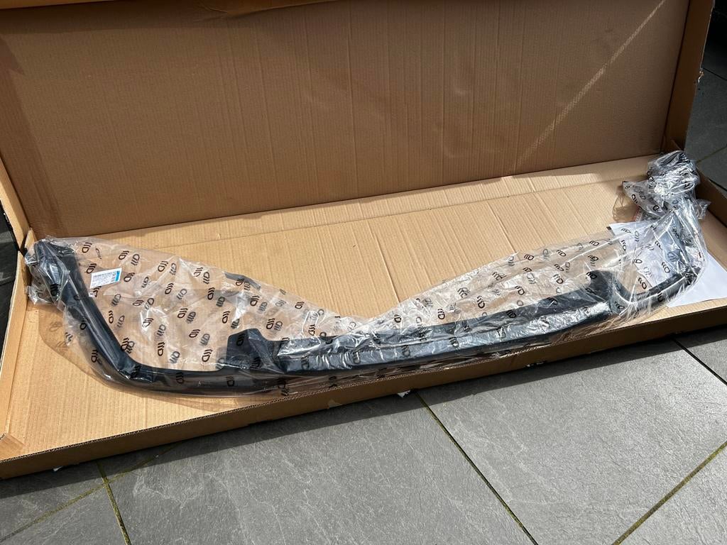 Maxton Design rest splitter Volvo XC60, Ophalen