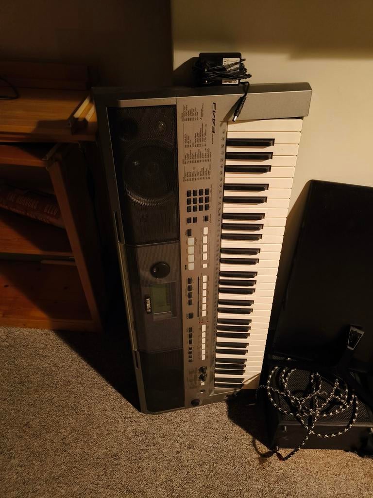 Yamaha PSR-E443 keyboard, Ophalen, Zo goed als nieuw, 61 toetsen, Yamaha