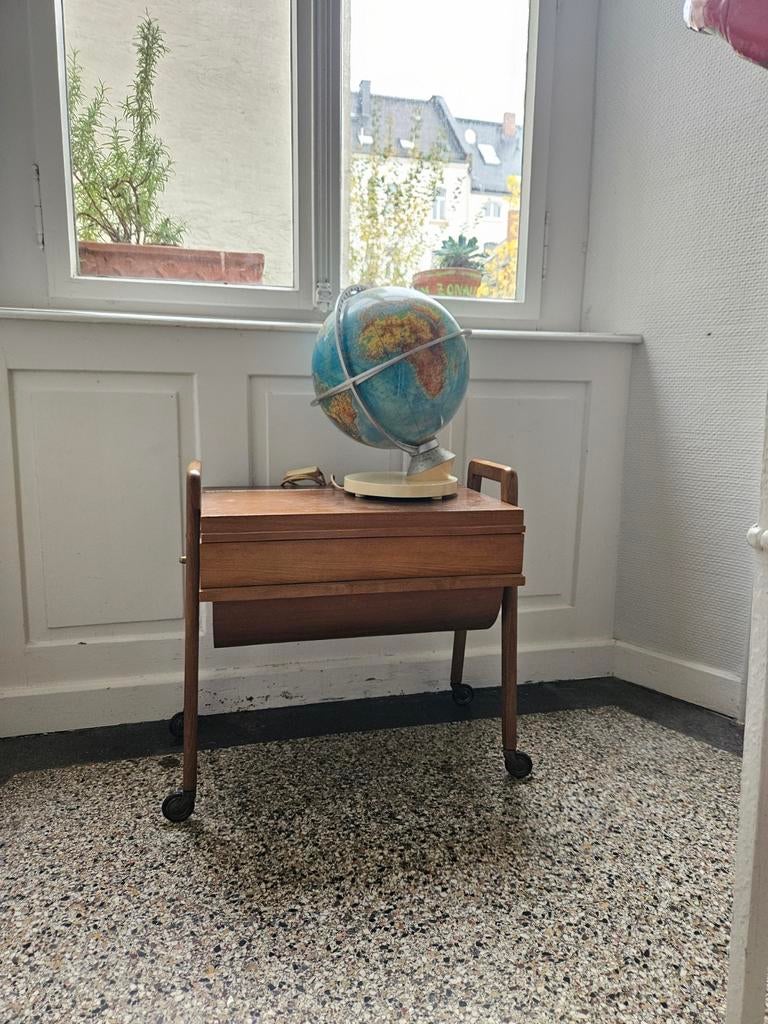 Deens vintage kastje sidetable fourniturenkastje, Ophalen