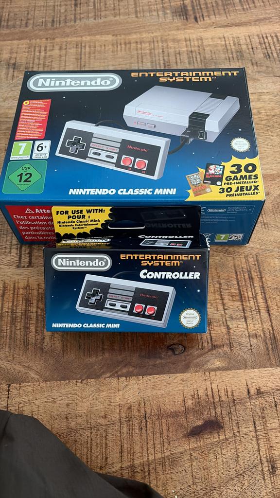 Te koop nintendo nes mini origineel, Spelcomputers en Games, Spelcomputers | Nintendo NES, Ophalen of Verzenden, Zo goed als nieuw