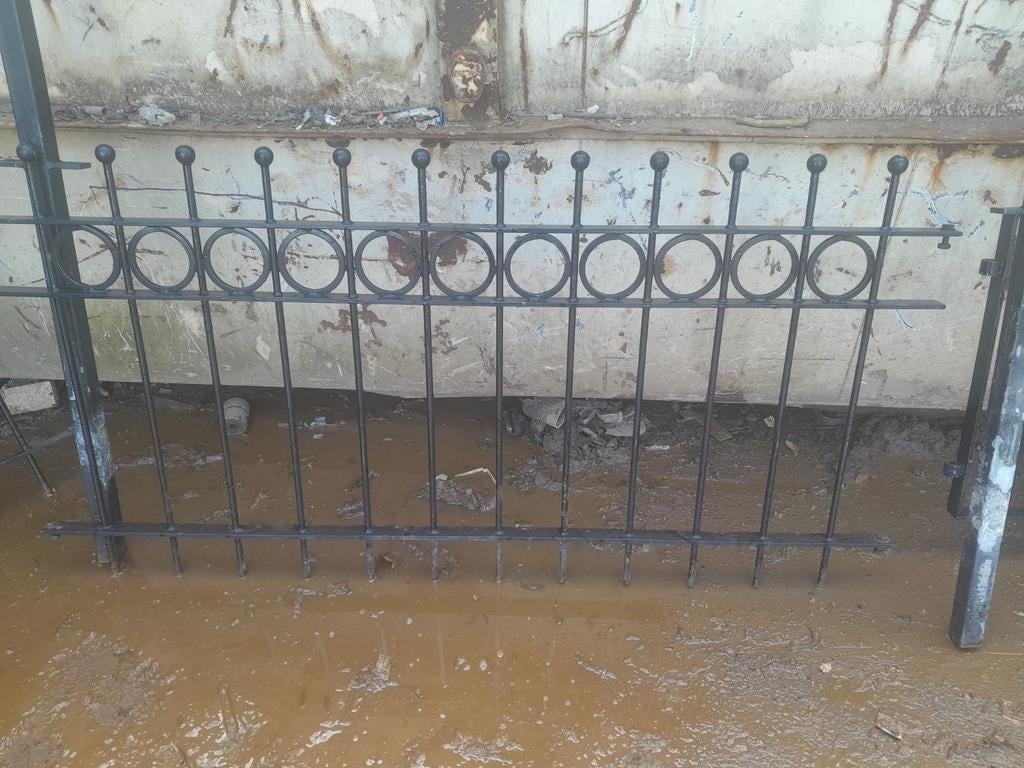 Sier hekwerk +_ 4 m met poort, Ophalen, Met poort, Gebruikt, Sierhekwerk