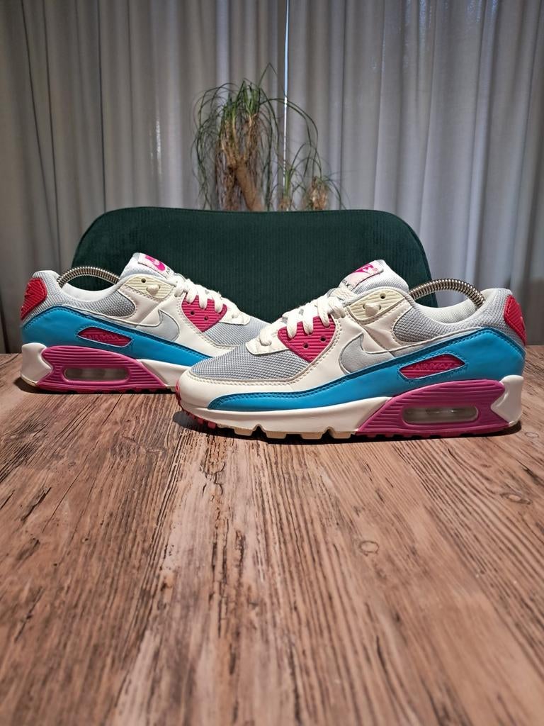 Nike Air Max 90 Mesh 'Vivid Pink' Size 39, Kleding | Dames, Schoenen, Zo goed als nieuw, Sneakers of Gympen, Wit, Ophalen of Verzenden