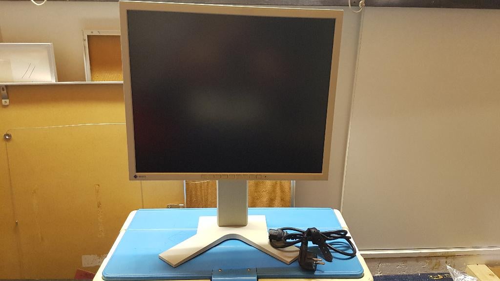 Computer Scherm., Computers en Software, Monitoren, Ophalen, Ingebouwde speakers, Gebruikt, Eizo