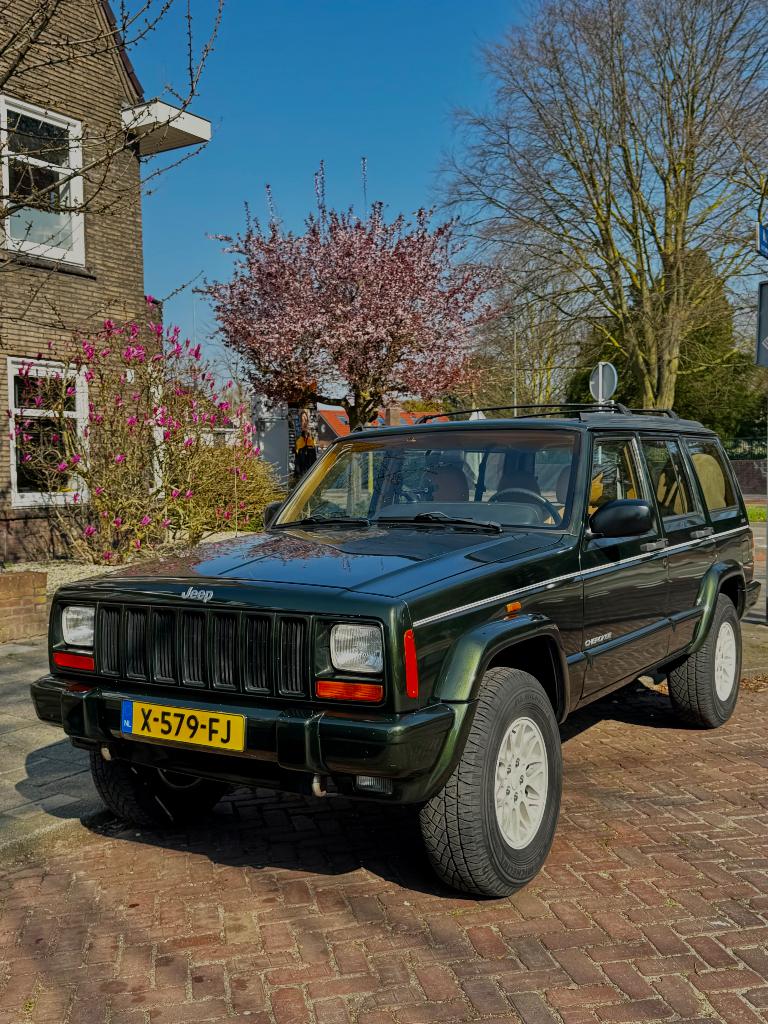 Jeep Cherokee xj LPG G3 118.000km Mossgreen, Automaat, 138 €/maand, Leder, Vierwielaandrijving