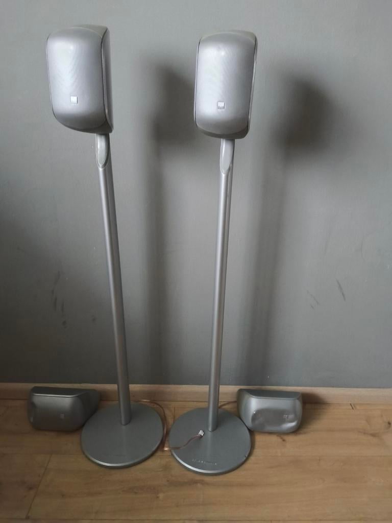 Bowers & Wilkins M1 speakers op stands, Gebruikt, Ophalen of Verzenden, Bowers & Wilkins (B&W), Minder dan 60 watt