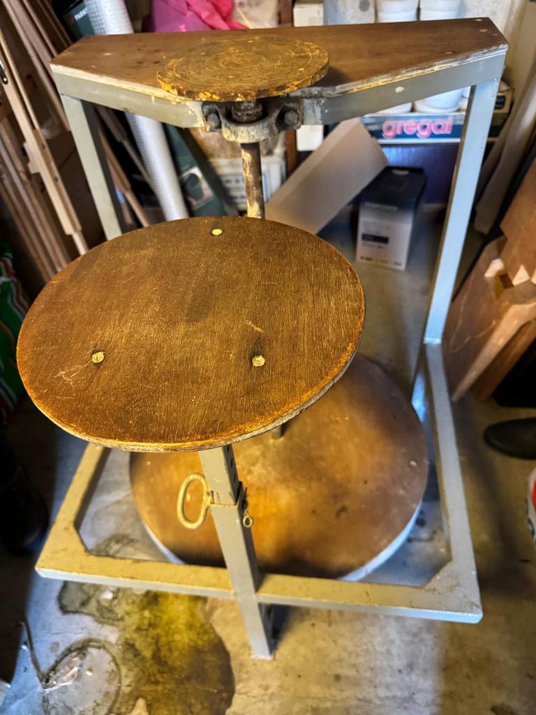 Pottenbakker draaischijf, Ophalen, Zo goed als nieuw