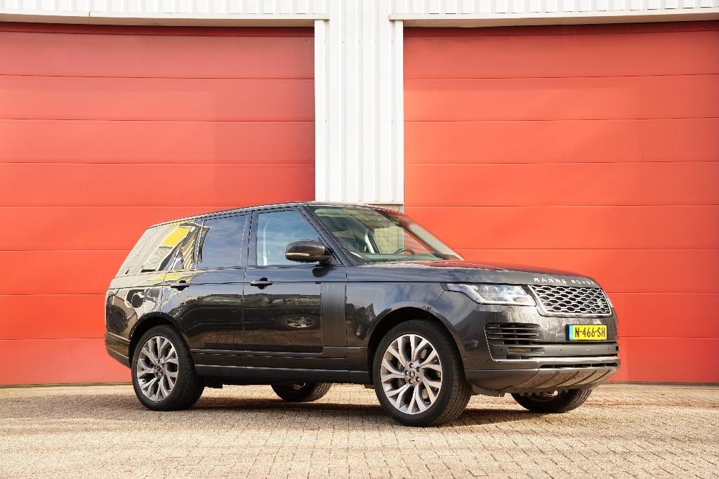 Land Rover Range Rover 2.0 P400e Vogue Massage Pano ACC, Auto's, Land Rover, 404 pk, 4 cilinders, 2500 kg, Bedrijf