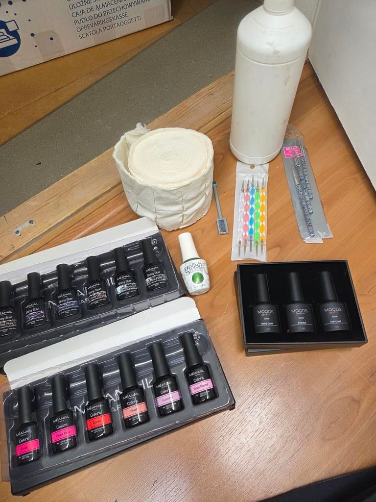 Gellak spullen (let op gebruikt), Sieraden, Tassen en Uiterlijk, Uiterlijk | Cosmetica en Make-up, Handen en Nagels, Overige kleuren