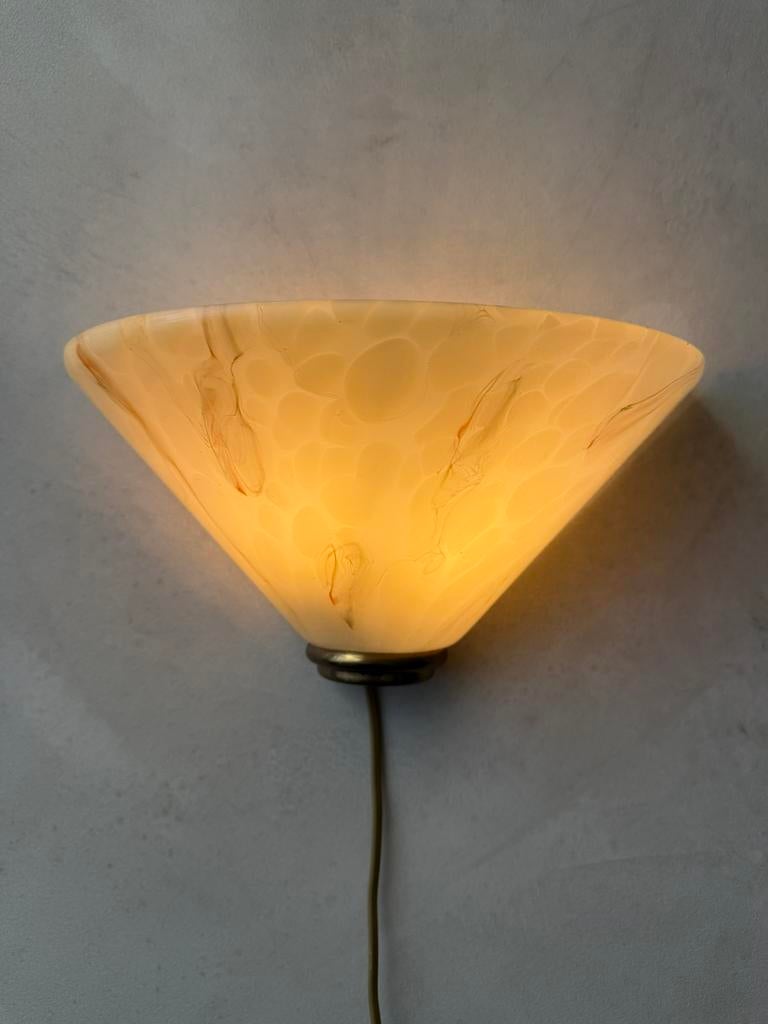 Mid century wandlamp gemarmerd glas messing jaren 70, Ophalen of Verzenden, Gebruikt