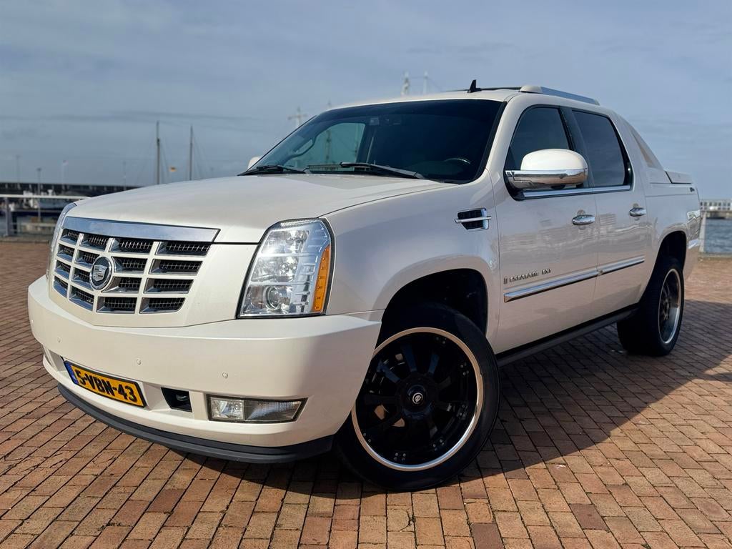 Cadillac Escalade EXT 6.2 V8 LPG–UNIEK NL–TOPSTAAT–CARPLAY, Auto's, Bestelauto's, Wit, Leder, Bedrijf, Vierwielaandrijving