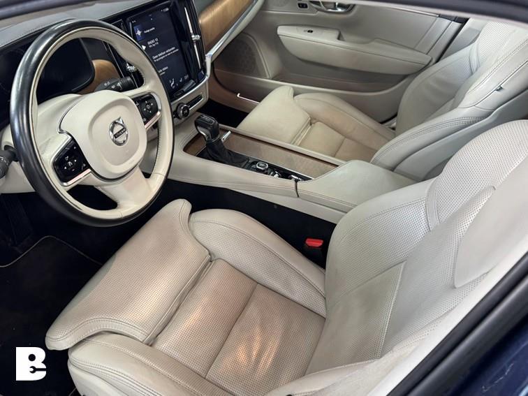 Volvo S90 2.0 T4 Business Luxury +, Auto's, Volvo, Lichtsensor, 15 km/l, 1969 cc, Blauw