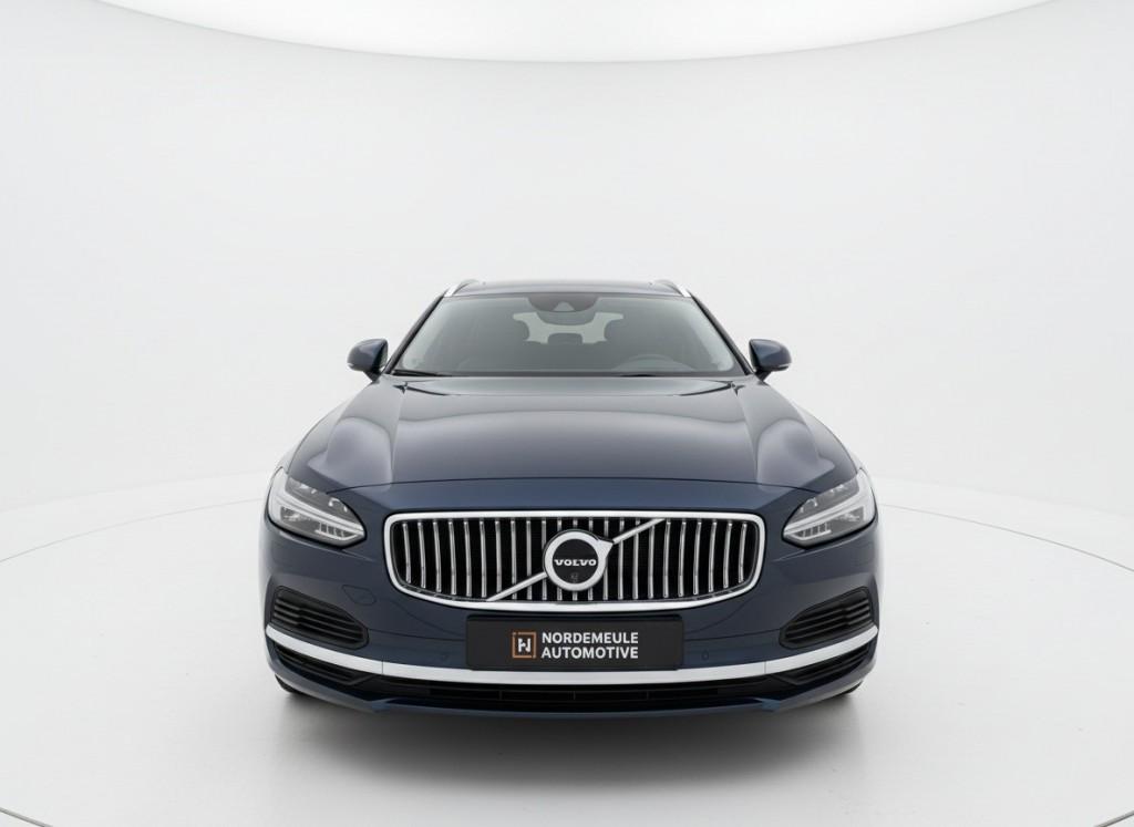 Volvo V90 2.0 T8 AWD INSCRIPTION, LED, LEDER, HUD, H&K, Automaat, Blauw, Vierwielaandrijving, Hybride Elektrisch/Benzine