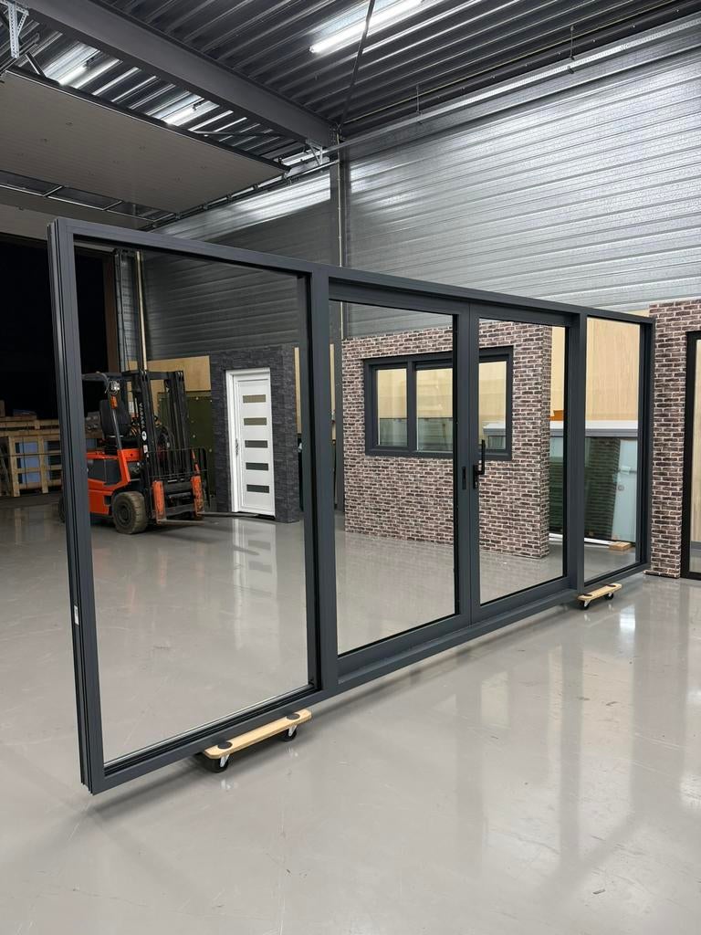 Hoogwaardige, volledig geïsoleerde schuifpui van 4500 x 2400, 225 cm of meer, Ophalen of Verzenden, Inclusief glas, Nieuw