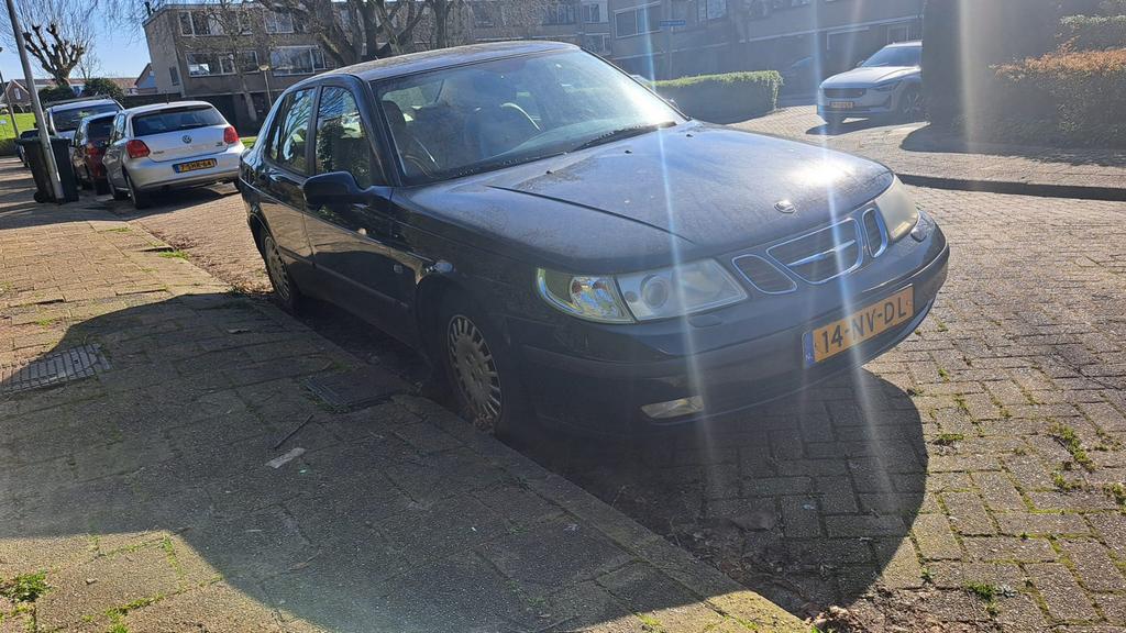 Saab 9-5 2.3 T AUT 2004 Zwart, Auto's, 1800 kg, Beige, 4 cilinders, 2290 cc