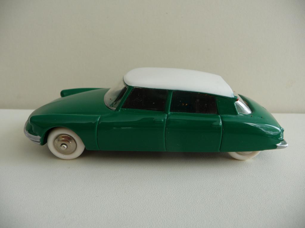 DINKY TOYS -CITROEN DS19 nr. 24C -made in China, Ophalen of Verzenden, Gebruikt, Auto, Dinky Toys