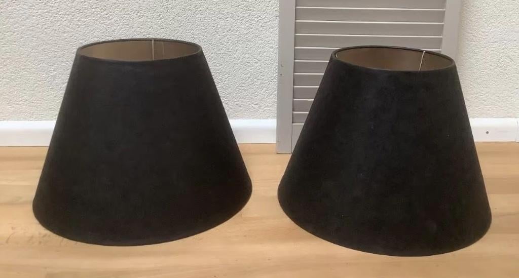 GRATIS: 2 mooie zwarte kappen voor schemerlamp, Ophalen of Verzenden, Zo goed als nieuw, Stof, Minder dan 50 cm