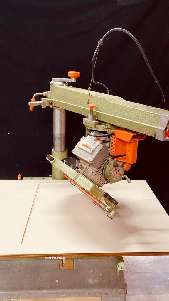 Radiaal zaag, Doe-het-zelf en Verbouw, Ophalen, Gebruikt, 70 mm of meer, 600 tot 1200 watt