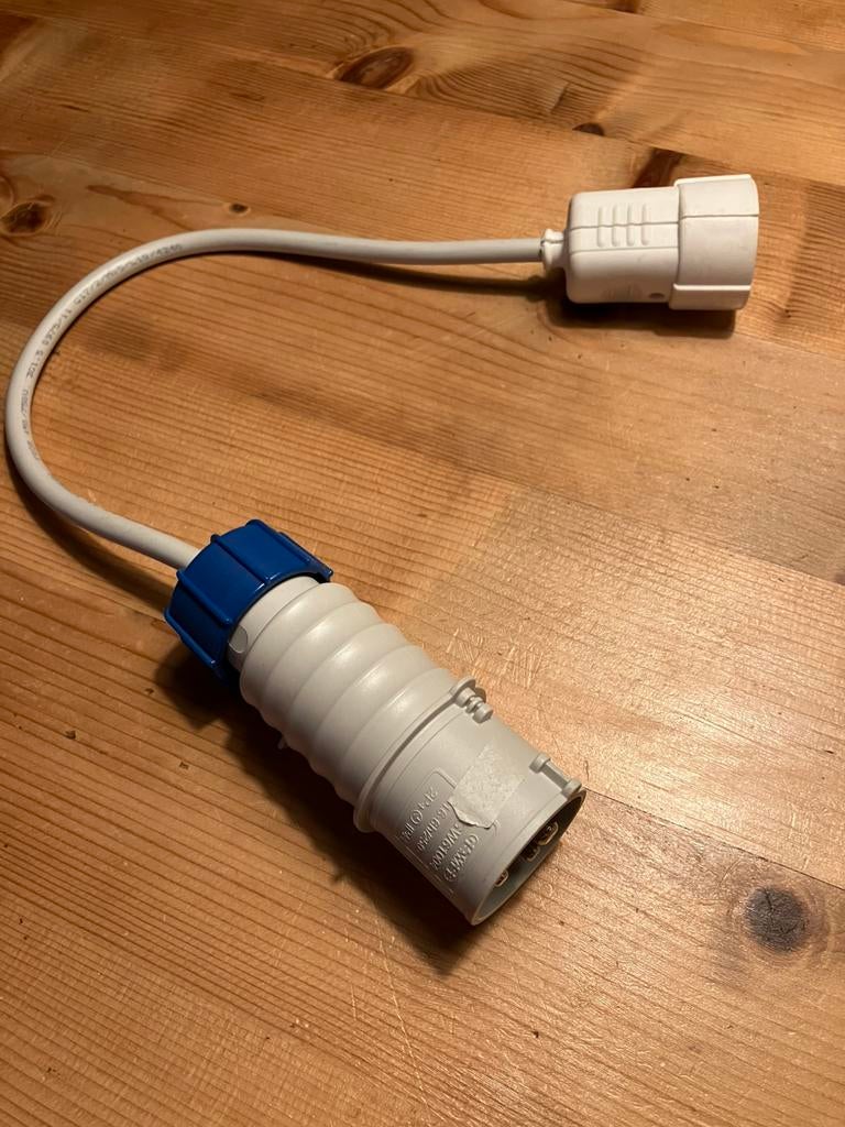 CEE verloopstekker driepolig, Ophalen of Verzenden, Zo goed als nieuw