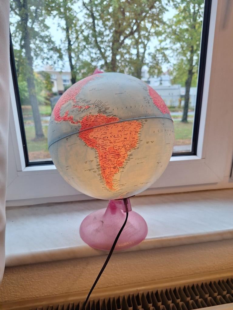 Wereldbol te koop, Ophalen of Verzenden