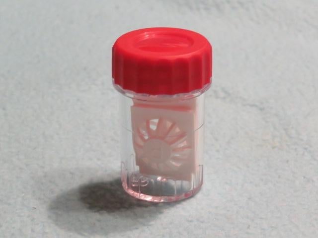 1 EURO OF GRATIS Nieuw kokertje voor contactlenzen, Ophalen, Nieuw