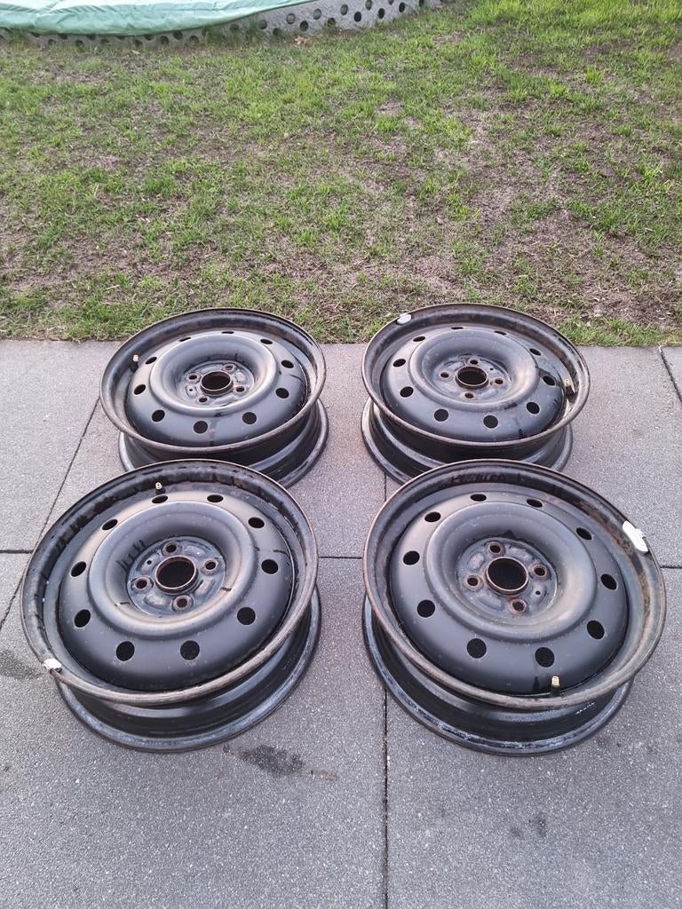 Suzuki Swift (2005-2010) velgen 15 inch, Auto-onderdelen, Ophalen, Gebruikt, 15 inch, Velg(en)