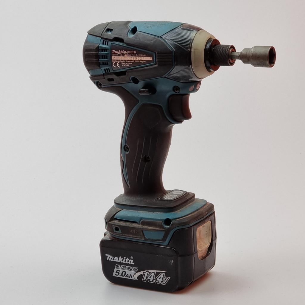 Makita DTD134 Slagschroevendraaier | Nette staat, Makita, Zo goed als nieuw, Support@makita.com, Makita Corporation, 3-11-8, Sumiyoshi-cho, 
Anjo, Aichi 446-8502
Japan