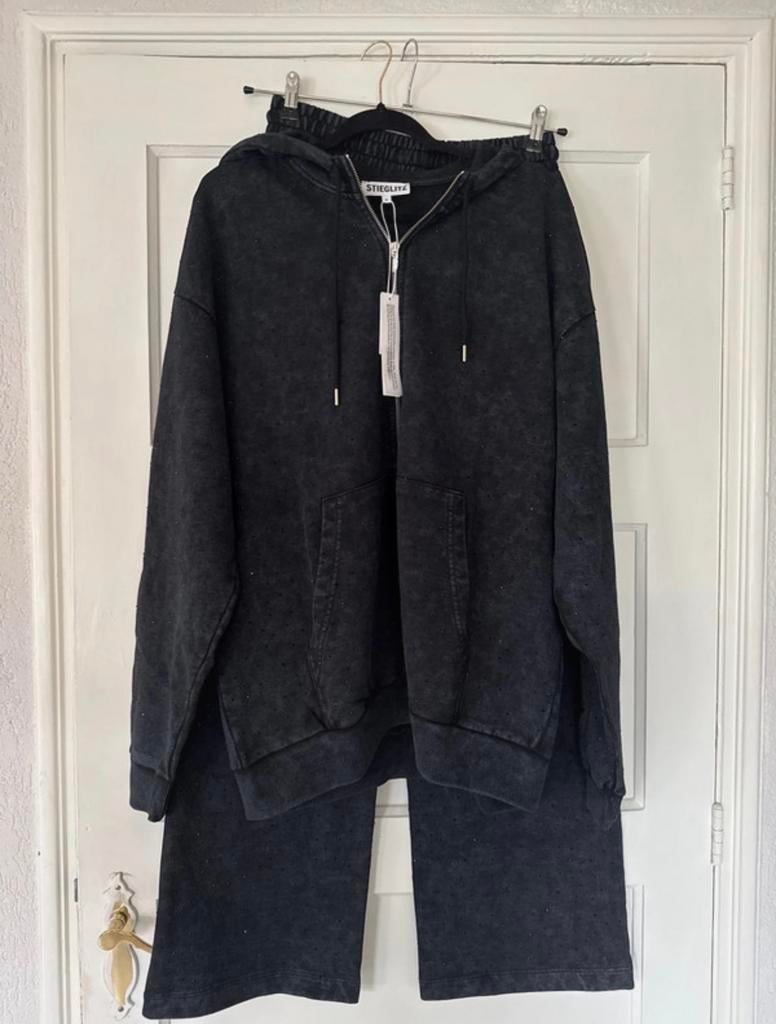 Stieglitz vest met glitter, maat M - Nieuw met kaartjes, Verzenden, Nieuw, Maat 38/40 (M), Zwart