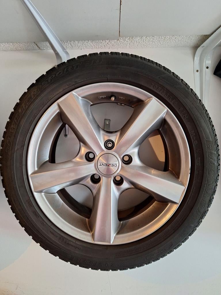 Dezent velgen met Dunlop winterbanden, Auto-onderdelen, Banden en Velgen, Ophalen