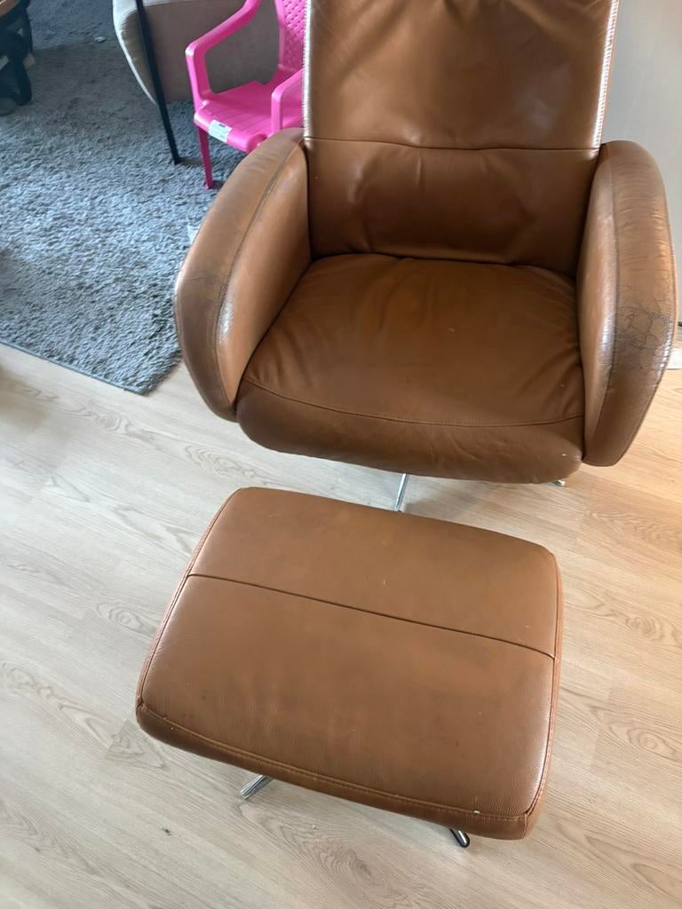 Gratis af te halen stoel met krukje, Ophalen, Gebruikt