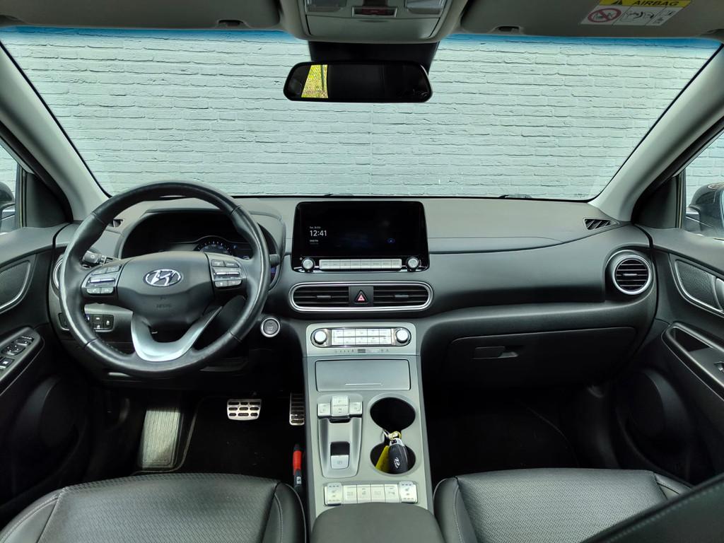 Hyundai KONA EV 64kWh 204pk SOH 100% Leer Premium Schuif-/Ka, Gebruikt, Zwart, Wit, 39 min