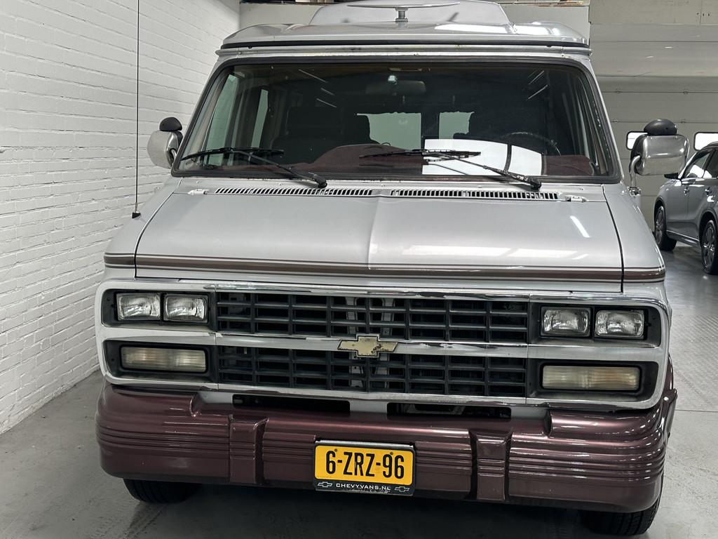 Chevrolet CHEVY VAN 20 CAMPER BUS 5.7 V8 (bj 1995), Caravans en Kamperen, Buscamper of Camperbus, Bedrijf, Info@neefoccasions.nl
