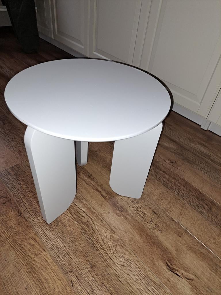 SOLIDE ROND WIT BIJZIJTTAFELTJE 40X40, Ophalen, Rond, Minder dan 55 cm, Minder dan 45 cm