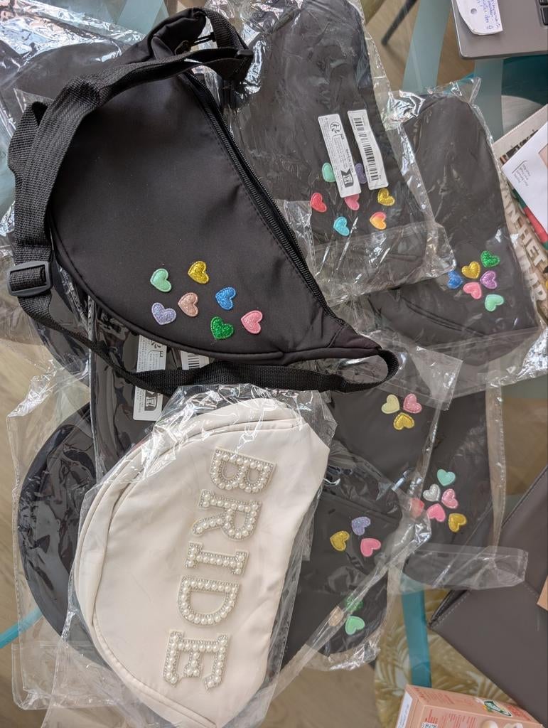 Vrijgezellenfeest set: heuptassen, kettingen en shotglaasjes, Ophalen of Verzenden