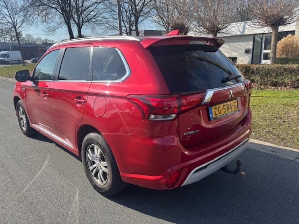 Mitsubishi OUTLANDER 2.4 PHEV Pure, 4 cilinders, 120 €/maand, Bedrijf, Vierwielaandrijving