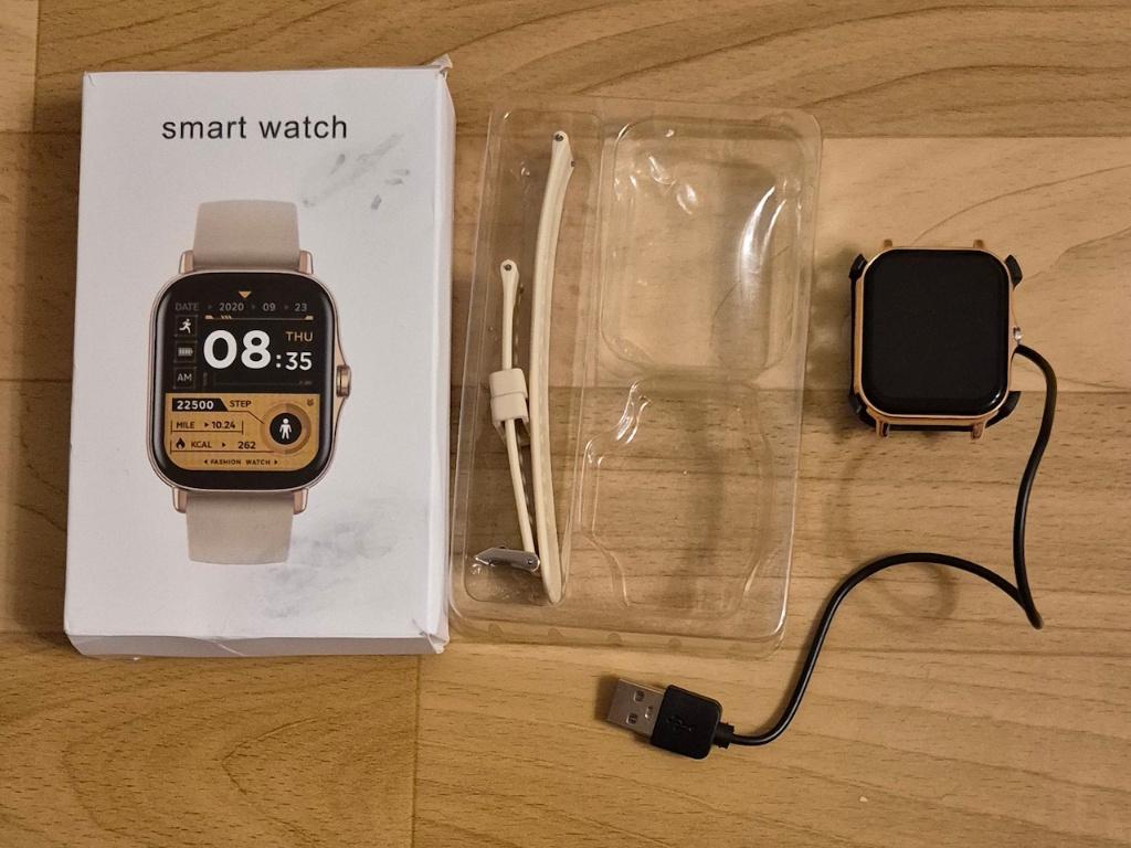 Nieuwe smartwatch in doos met toebehoren., Ophalen of Verzenden, Nieuw, Zwart, Android
