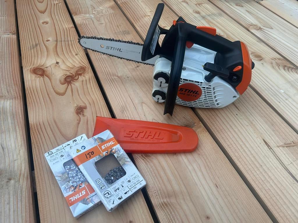 Stihl MS 151 TC met 2 reserve kettinkjes!, Tuin en Terras, Hand-tuingereedschap, Ophalen, Gebruikt