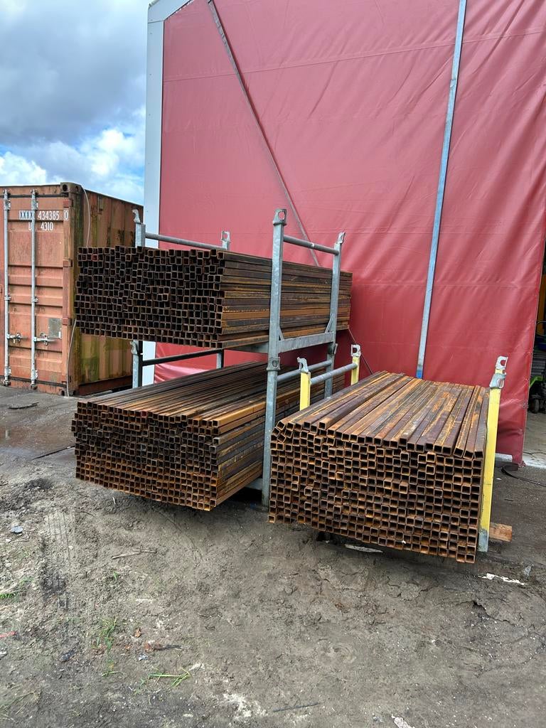 Kokers 38x38x3, + 2400mm lang - Per stuk of partij, Ophalen, Gebruikt, IJzer