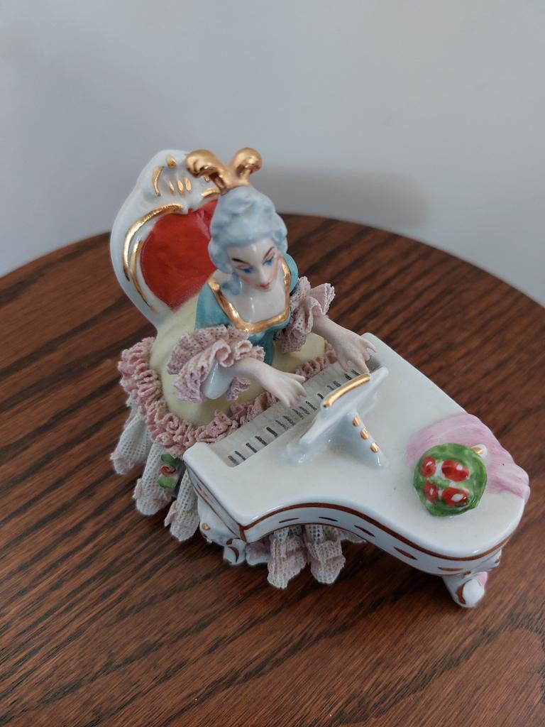 Dresden porselein, Ophalen