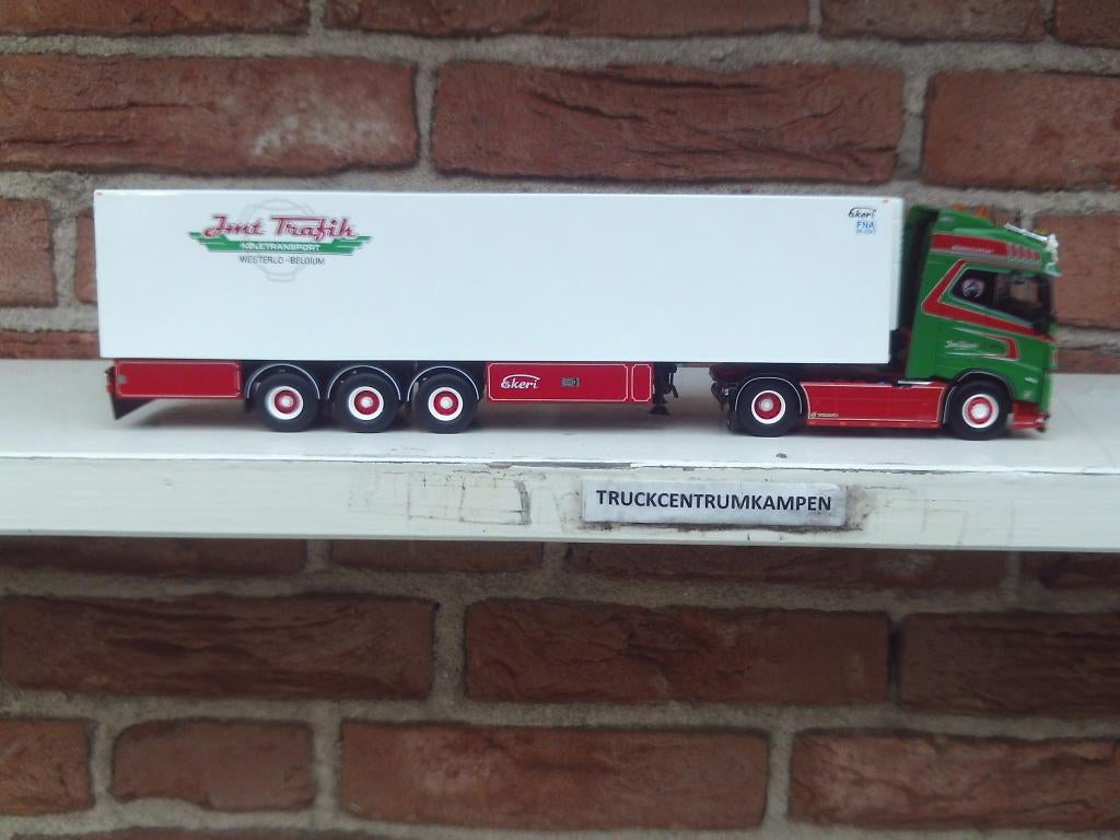 Tekno  Volvo  FH5  Globetrotter  van  Jan  Mues., Hobby en Vrije tijd, Modelauto's | 1:50, Ophalen of Verzenden, Nieuw, Bus of Vrachtwagen