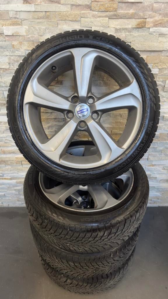 Originele Volvo Winterset 17 inch, Ophalen, Gebruikt, Banden en Velgen, 17 inch