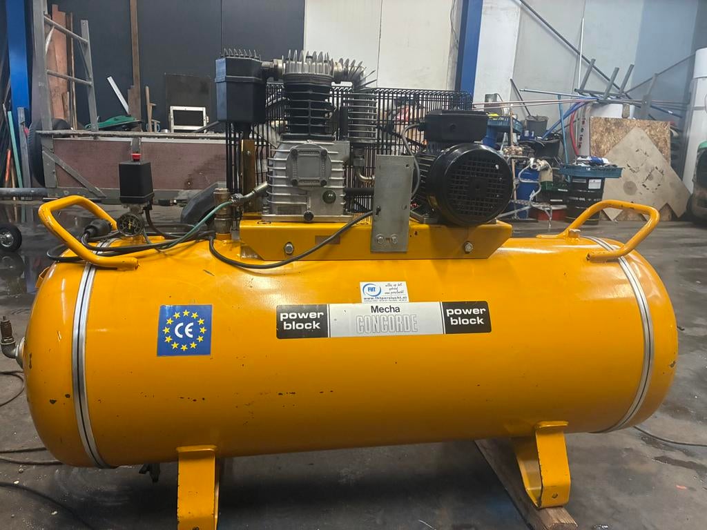 Compressor luchttank, Doe-het-zelf en Verbouw, 100 liter of meer, Ophalen of Verzenden, Zo goed als nieuw, 10 bar of meer