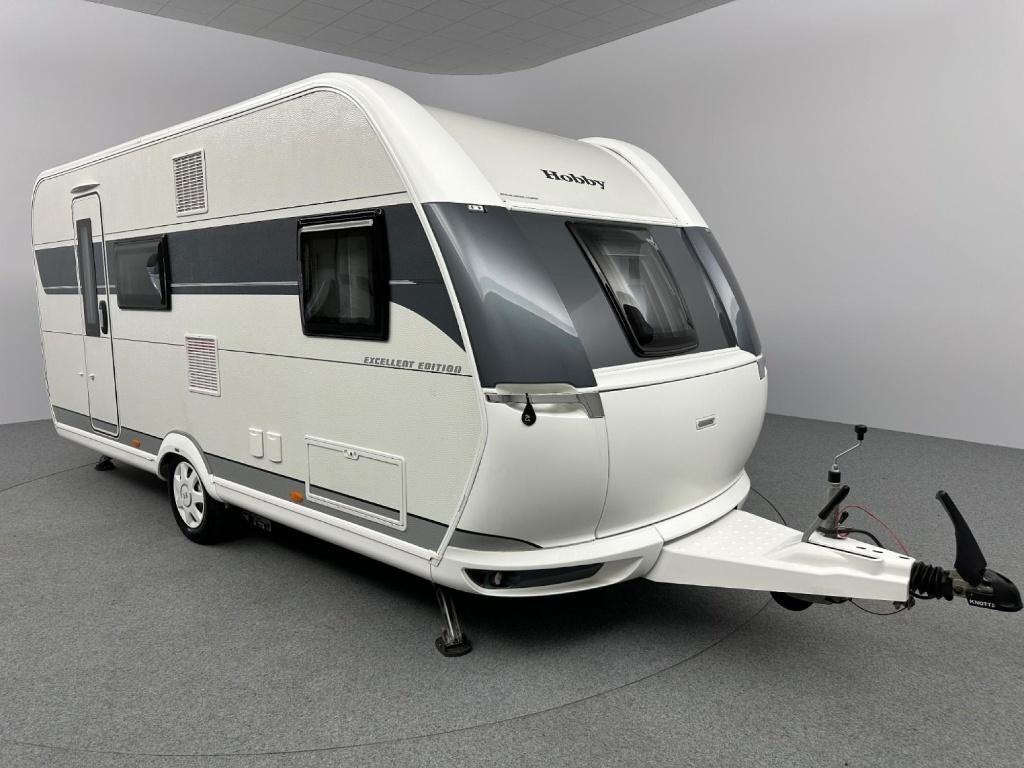 Caravan met stapelbed Gezinscaravan Vele modellen en merken, Caravans en Kamperen, Caravans, Bedrijf, Treinzit, Hobby, 2 aparte bedden