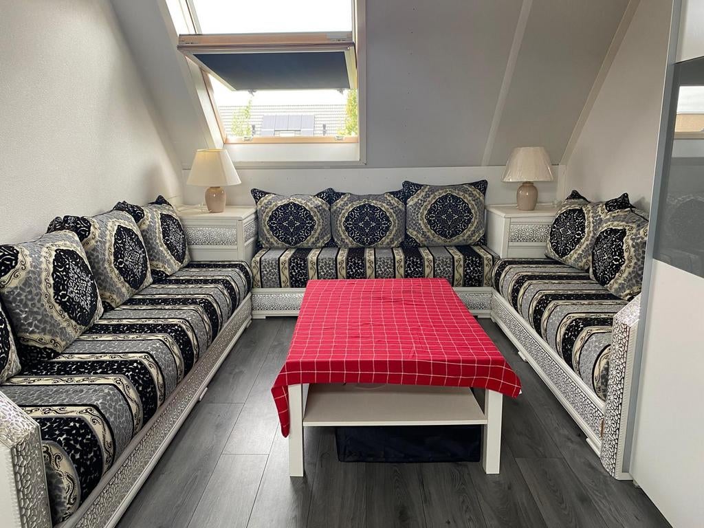 Marokkaans bankstel, Ophalen