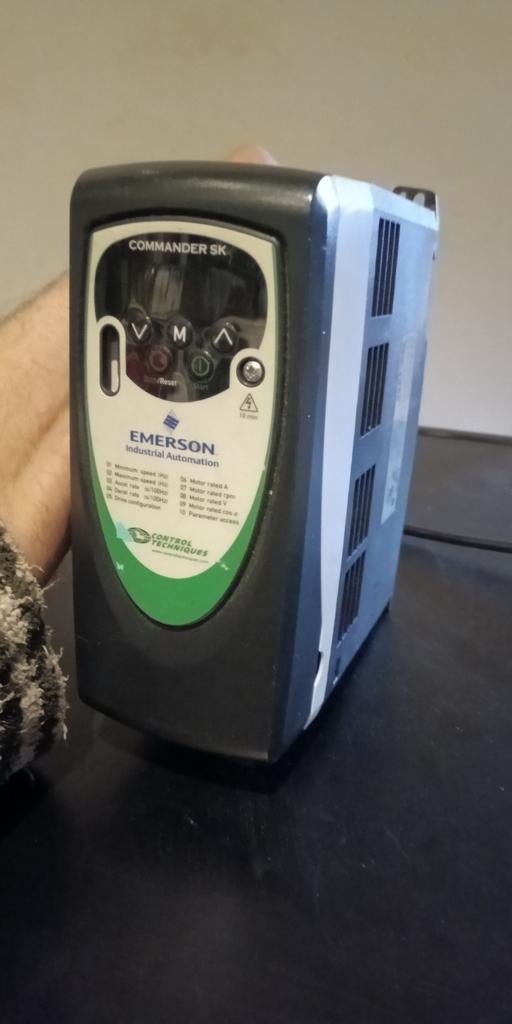 Emerson Commander SKB3400150 - 1,5kW Frequentieregelaar, Ophalen of Verzenden