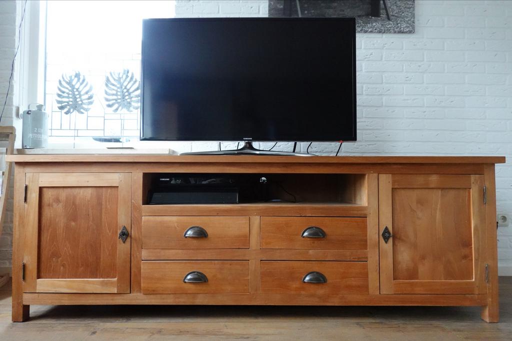 Houten TV Meubel met Opbergruimte, Huis en Inrichting, Kasten | Televisiemeubels, Gebruikt, Minder dan 100 cm, 150 tot 200 cm