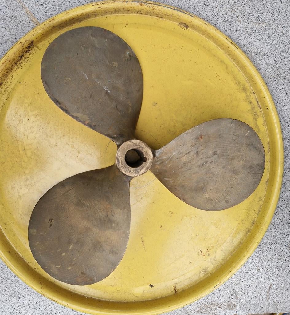 Bronzen scheepsschroef 3 blads, propeller, Ophalen of Verzenden, Gebruikt, Motor en Techniek, Zeilboot of Motorboot